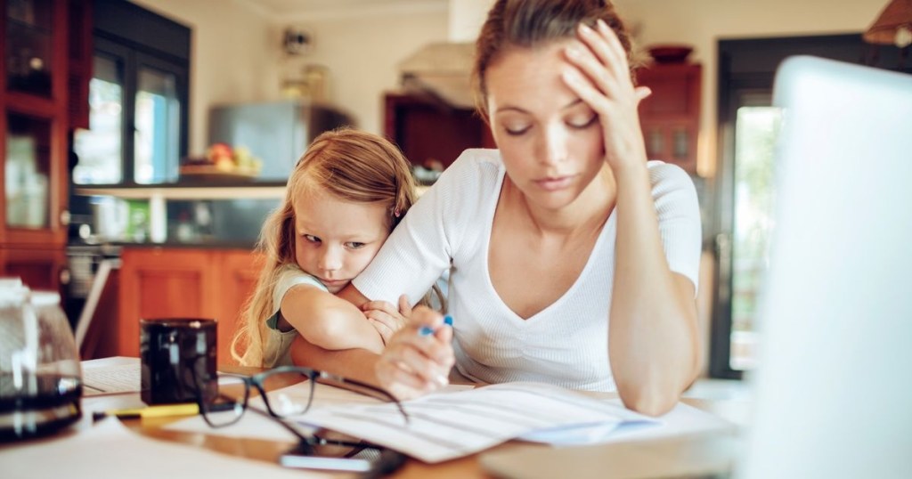 làm mẹ công sở khó cân bằng gia đình và công việc